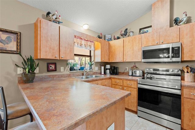 28445 DARBY ROAD, Dade City, FL 33525