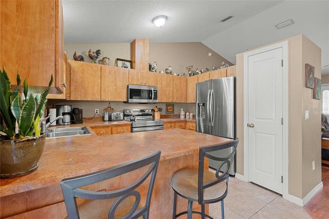 28445 DARBY ROAD, Dade City, FL 33525