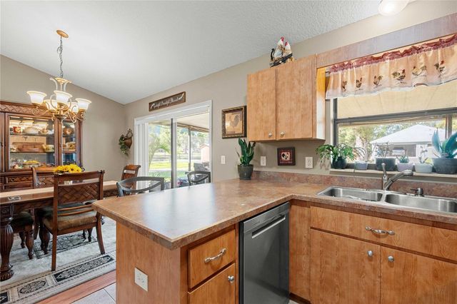 28445 DARBY ROAD, Dade City, FL 33525