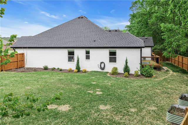 4101 Riverdale Drive, Fayetteville, AR 72701
