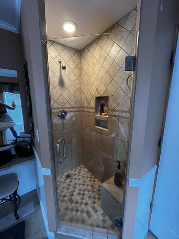 445 King St, Monteagle, TN 37356