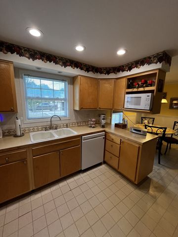 445 King St, Monteagle, TN 37356