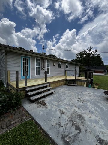 445 King St, Monteagle, TN 37356