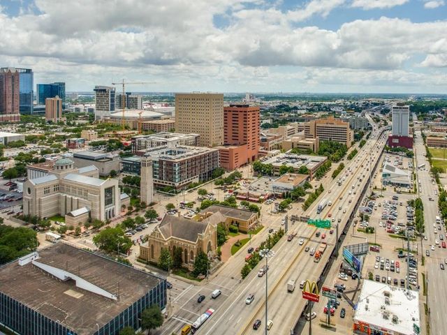 2016 Main Street 1203, Houston, TX 77002