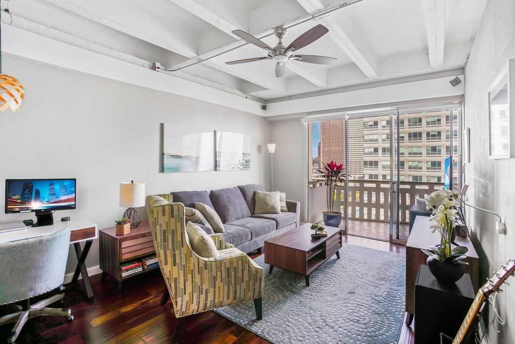 2016 Main Street 1203, Houston, TX 77002