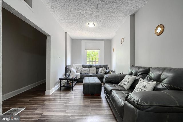 826 N KENWOOD AVE, Baltimore, MD 21205