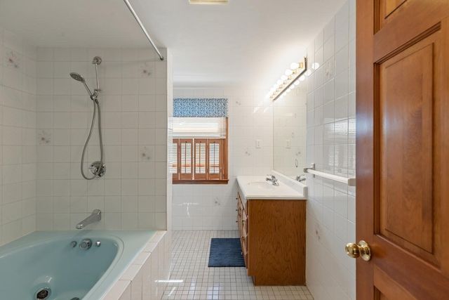 114 Conant St, Beverly, MA 01915