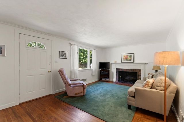 114 Conant St, Beverly, MA 01915