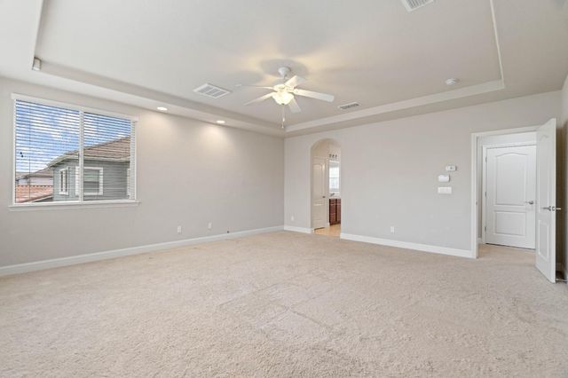 9258 Louis St, Elk Grove, CA 95624