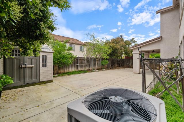 9258 Louis St, Elk Grove, CA 95624