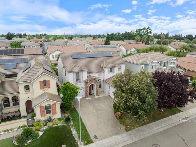 9258 Louis St, Elk Grove, CA 95624