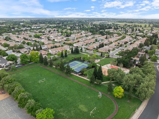 9258 Louis St, Elk Grove, CA 95624