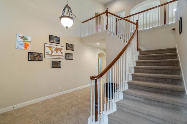 9258 Louis St, Elk Grove, CA 95624