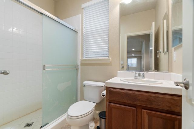 9258 Louis St, Elk Grove, CA 95624