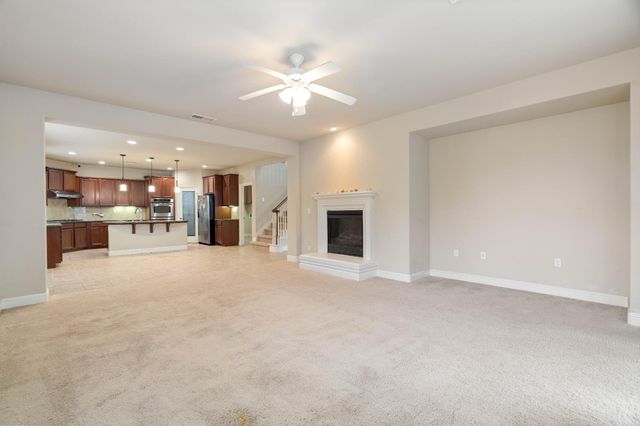 9258 Louis St, Elk Grove, CA 95624