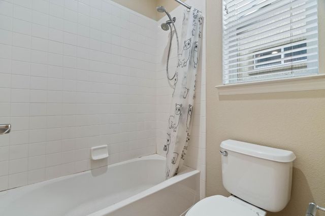 9258 Louis St, Elk Grove, CA 95624