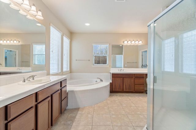 9258 Louis St, Elk Grove, CA 95624