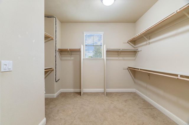 9258 Louis St, Elk Grove, CA 95624