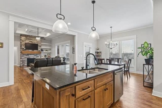 11502 S Roundtree Street S, Olathe, KS 66061