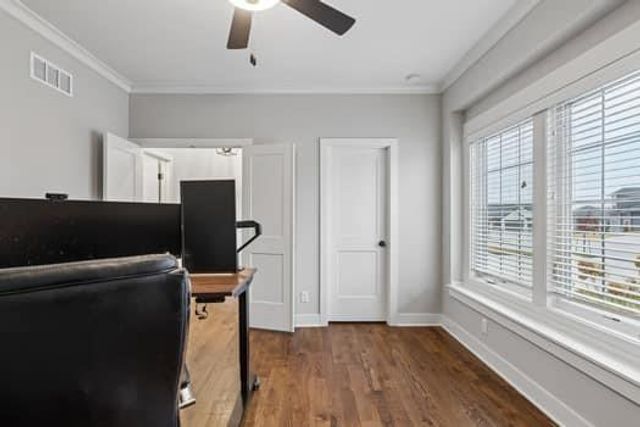 11502 S Roundtree Street S, Olathe, KS 66061