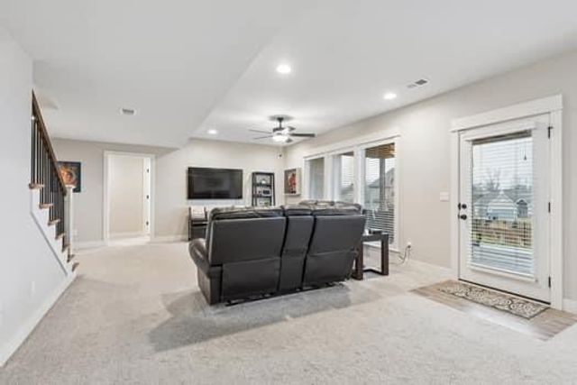 11502 S Roundtree Street S, Olathe, KS 66061