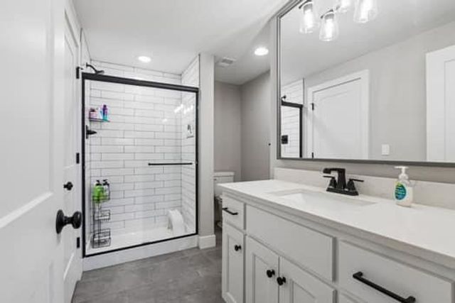 11502 S Roundtree Street S, Olathe, KS 66061