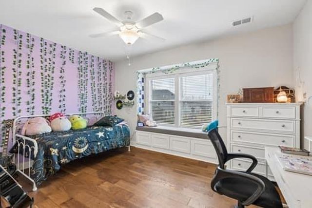 11502 S Roundtree Street S, Olathe, KS 66061