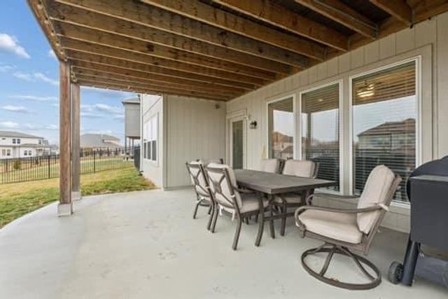 11502 S Roundtree Street S, Olathe, KS 66061