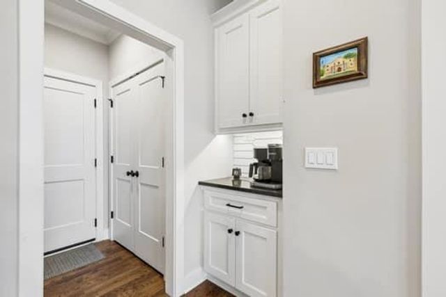 11502 S Roundtree Street S, Olathe, KS 66061