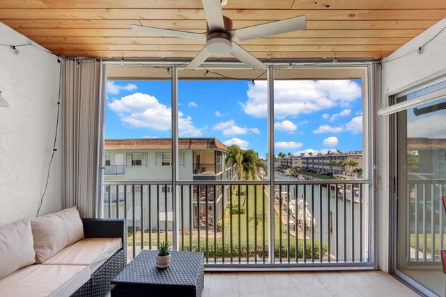 236 Castlewood Drive 305, North Palm Beach, FL 33408