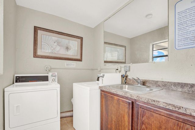 236 Castlewood Drive 305, North Palm Beach, FL 33408