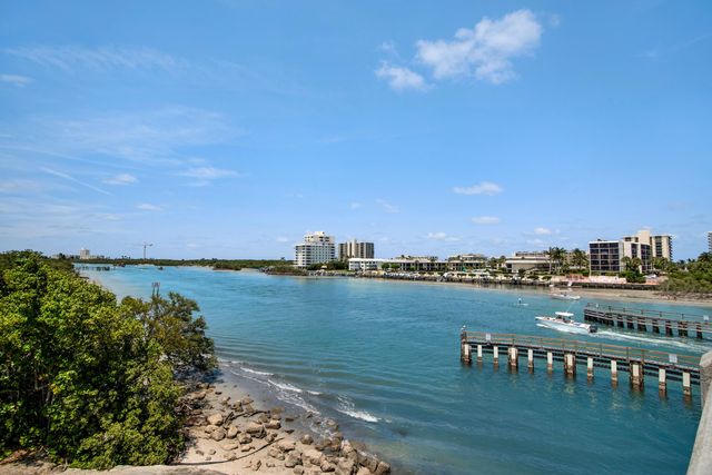 236 Castlewood Drive 305, North Palm Beach, FL 33408