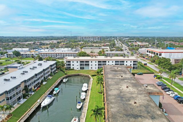 236 Castlewood Drive 305, North Palm Beach, FL 33408