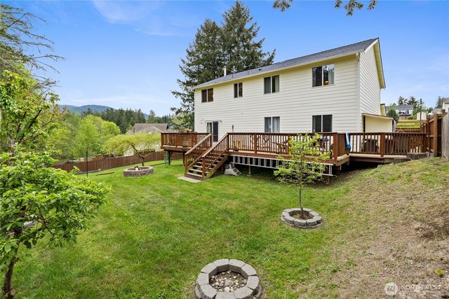 921 Erin Lane W, Eatonville, WA 98328