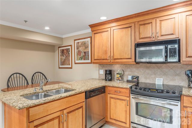 222 Bowling Park Road, Asheville, NC 28803
