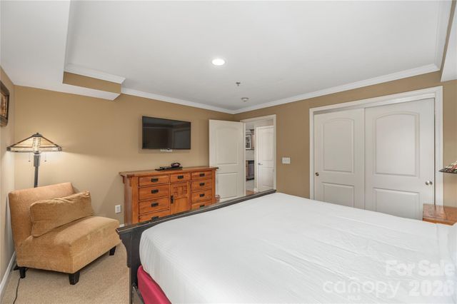 222 Bowling Park Road, Asheville, NC 28803