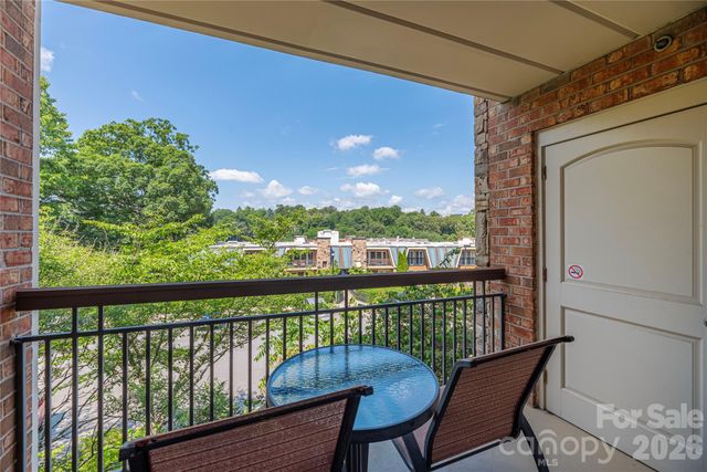 222 Bowling Park Road, Asheville, NC 28803