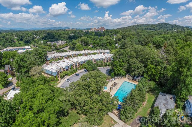 222 Bowling Park Road, Asheville, NC 28803