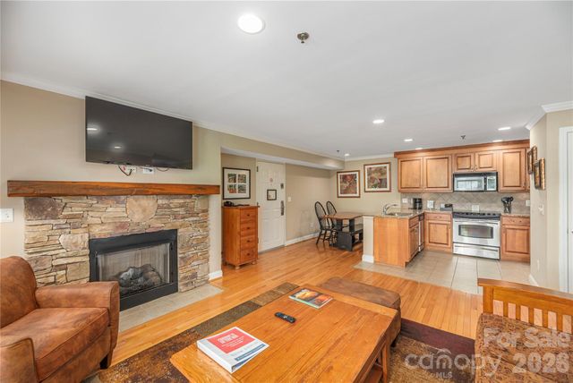 222 Bowling Park Road, Asheville, NC 28803