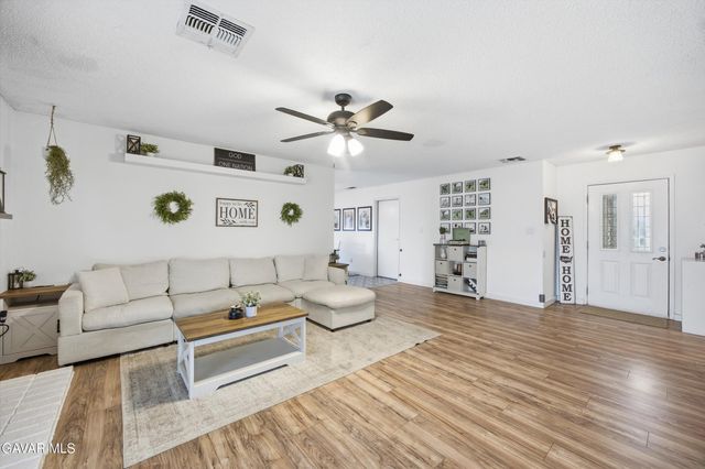 28151 Preakness Drive, Tehachapi, CA 93561