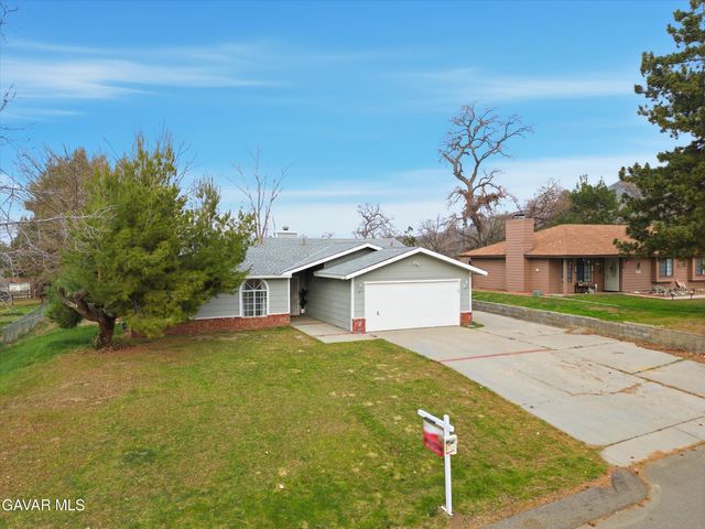 28151 Preakness Drive, Tehachapi, CA 93561