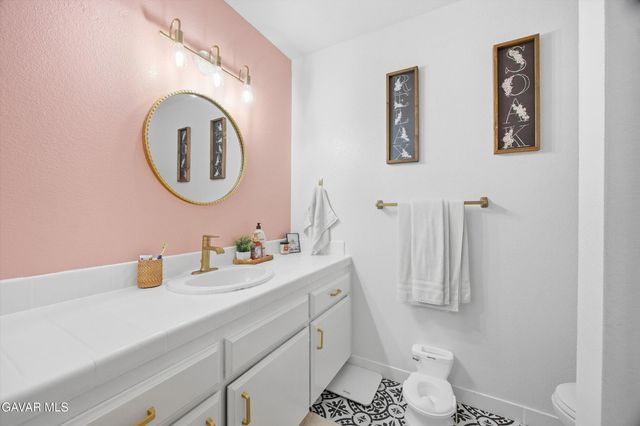 28151 Preakness Drive, Tehachapi, CA 93561