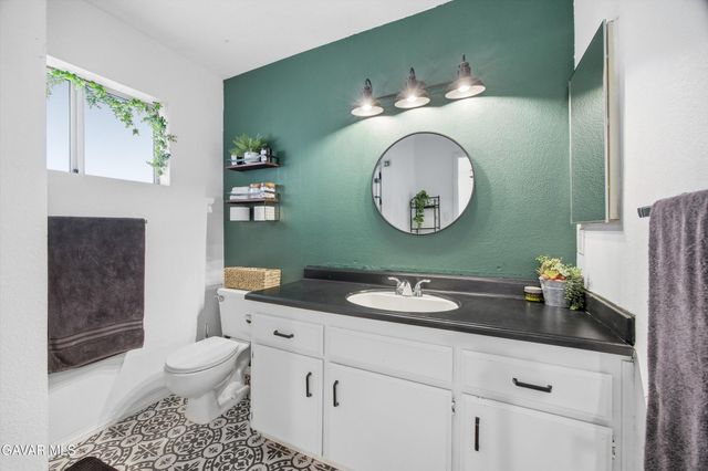 28151 Preakness Drive, Tehachapi, CA 93561