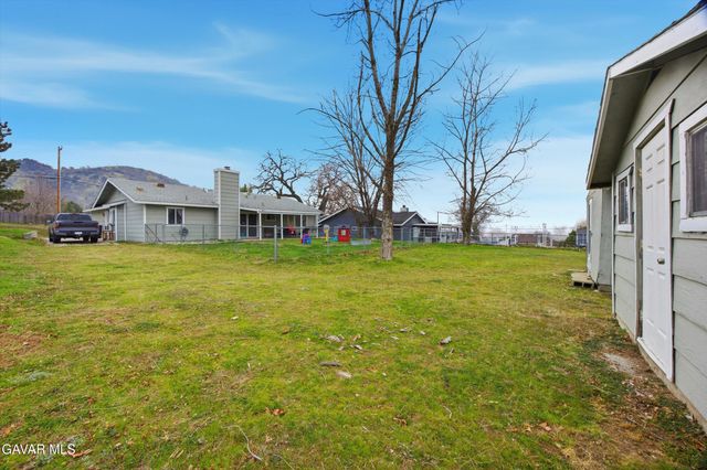 28151 Preakness Drive, Tehachapi, CA 93561
