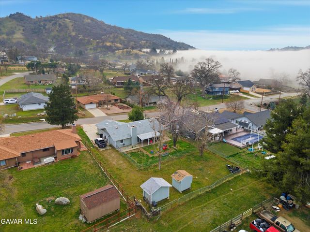 28151 Preakness Drive, Tehachapi, CA 93561