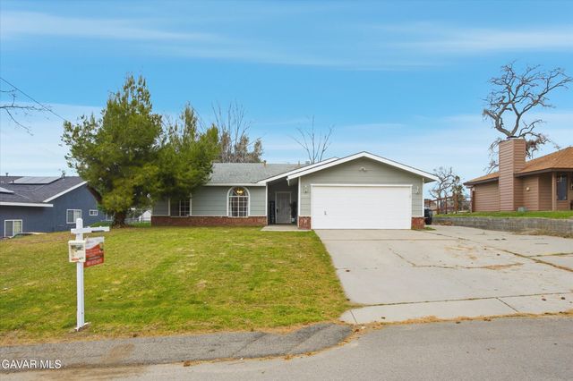 28151 Preakness Drive, Tehachapi, CA 93561