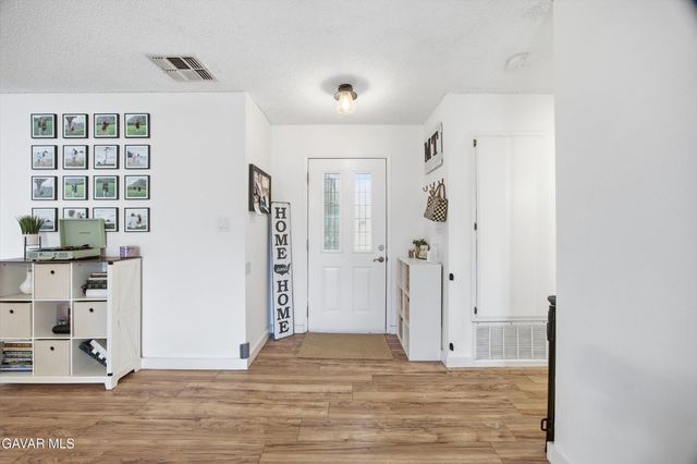 28151 Preakness Drive, Tehachapi, CA 93561