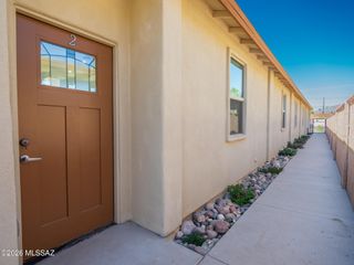 1616 E Hedrick Dr Unit 2, Tucson, AZ 85719
