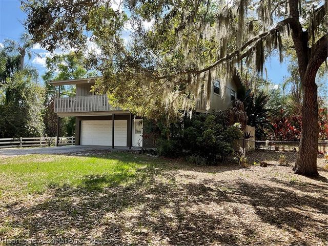 340 Bottlebrush Avenue, Lake Placid, FL 33852