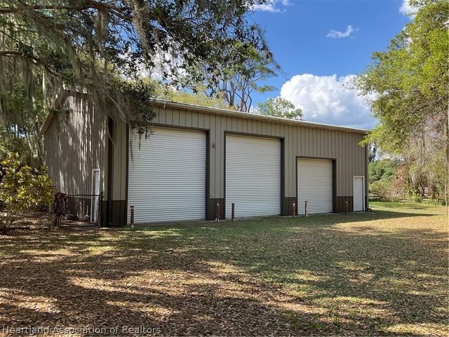 340 Bottlebrush Avenue, Lake Placid, FL 33852